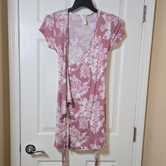 LA GYSPY M Casual Floral Wrap Mini Dress in Mauve Soft Beachy Sexy Feminine Flex - Picture 6 of 11